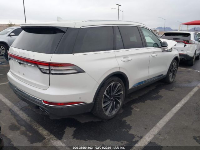 Photo 3 VIN: 5LM5J7WC5NGL10570 - LINCOLN AVIATOR 