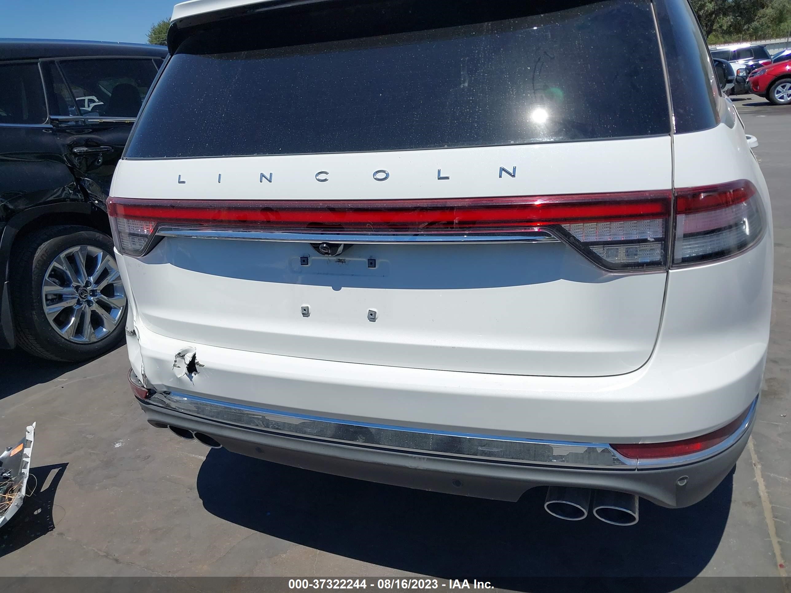 Photo 15 VIN: 5LM5J7WC5PGL00575 - LINCOLN AVIATOR 