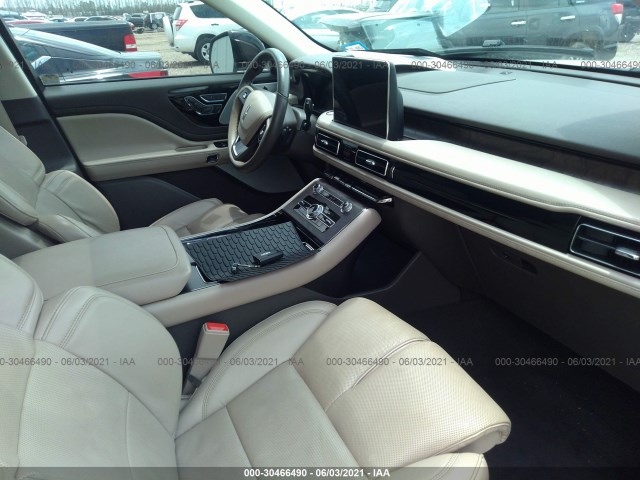 Photo 4 VIN: 5LM5J7WC6LGL28542 - LINCOLN AVIATOR 