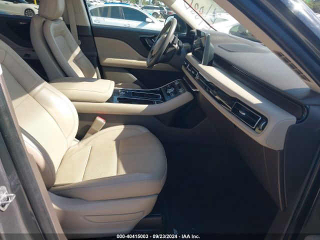 Photo 4 VIN: 5LM5J7WCXNGL16669 - LINCOLN AVIATOR 