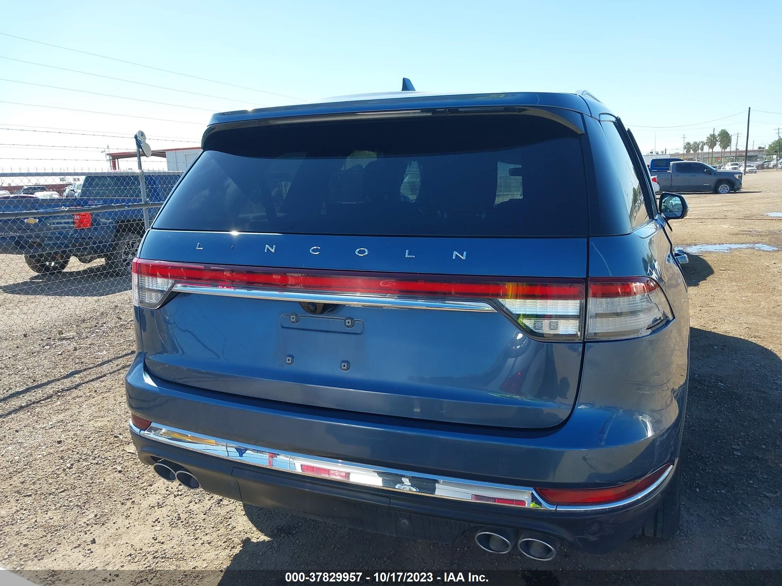 Photo 15 VIN: 5LM5J7XC1LGL01232 - LINCOLN AVIATOR 