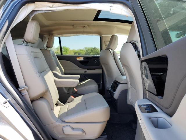 Photo 10 VIN: 5LM5J7XC1NGL12489 - LINCOLN AVIATOR 