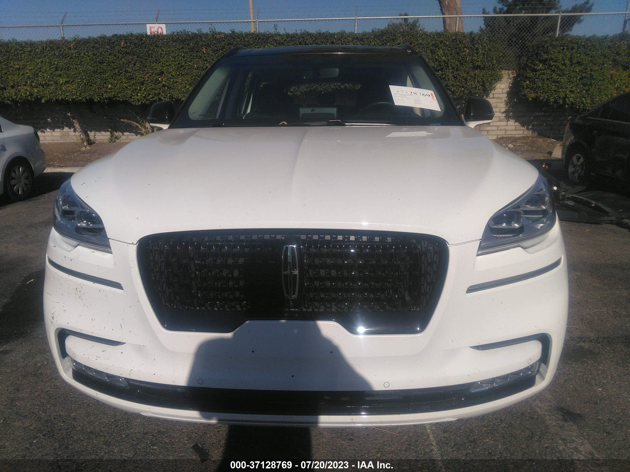 Photo 12 VIN: 5LM5J7XC1PGL02578 - LINCOLN AVIATOR 