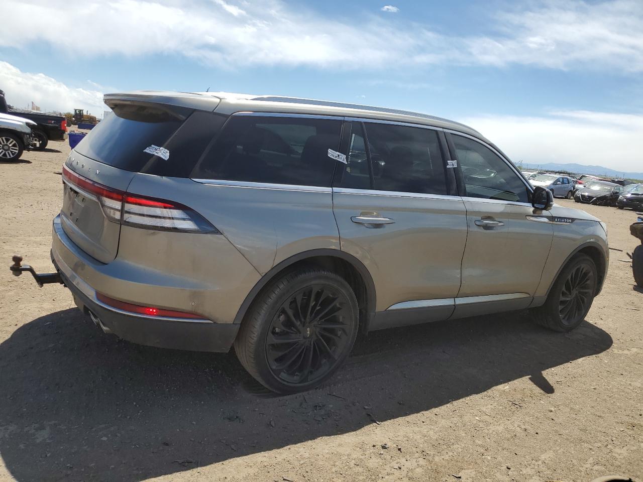 Photo 2 VIN: 5LM5J7XC1PGL15668 - LINCOLN AVIATOR 