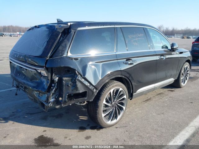 Photo 3 VIN: 5LM5J7XC2NGL11531 - LINCOLN AVIATOR 