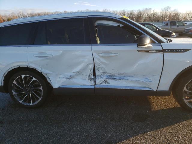 Photo 8 VIN: 5LM5J7XC3LGL14306 - LINCOLN AVIATOR RE 