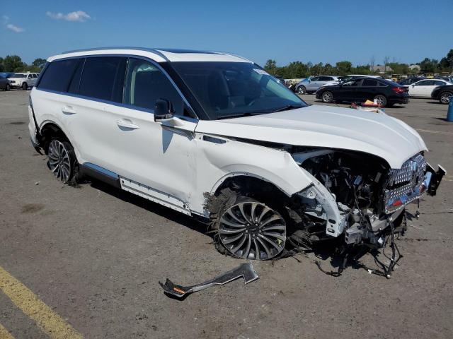 Photo 3 VIN: 5LM5J7XC3PGL15932 - LINCOLN AVIATOR RE 