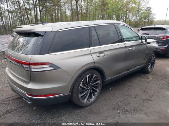 Photo 3 VIN: 5LM5J7XC4PGL04812 - LINCOLN AVIATOR 