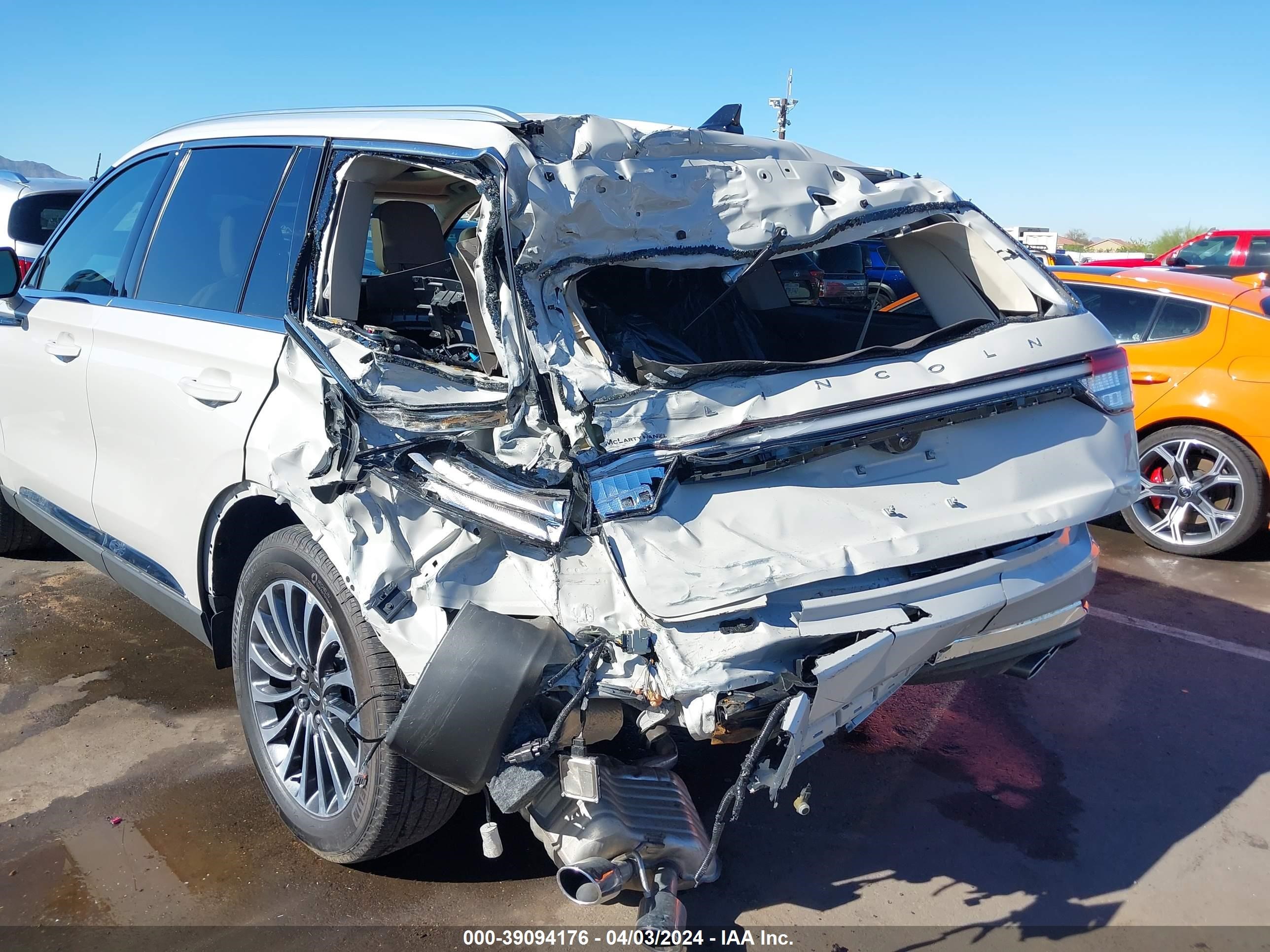 Photo 5 VIN: 5LM5J7XC4PGL29774 - LINCOLN AVIATOR 