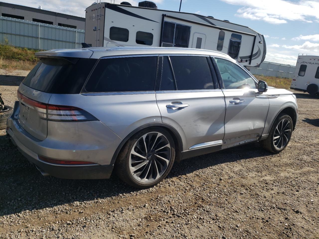 Photo 2 VIN: 5LM5J7XC5MGL11831 - LINCOLN AVIATOR 