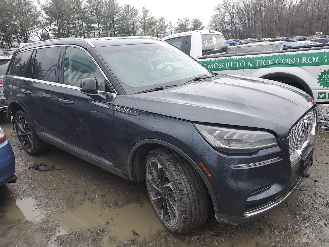 Photo 3 VIN: 5LM5J7XC5NGL05447 - LINCOLN AVIATOR 