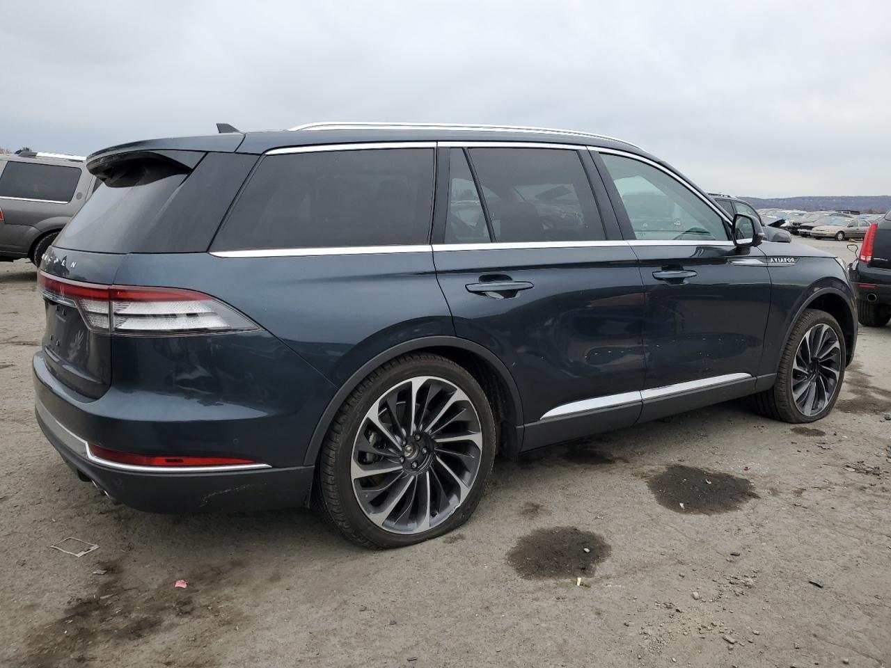 Photo 2 VIN: 5LM5J7XC5PGL07072 - LINCOLN AVIATOR 