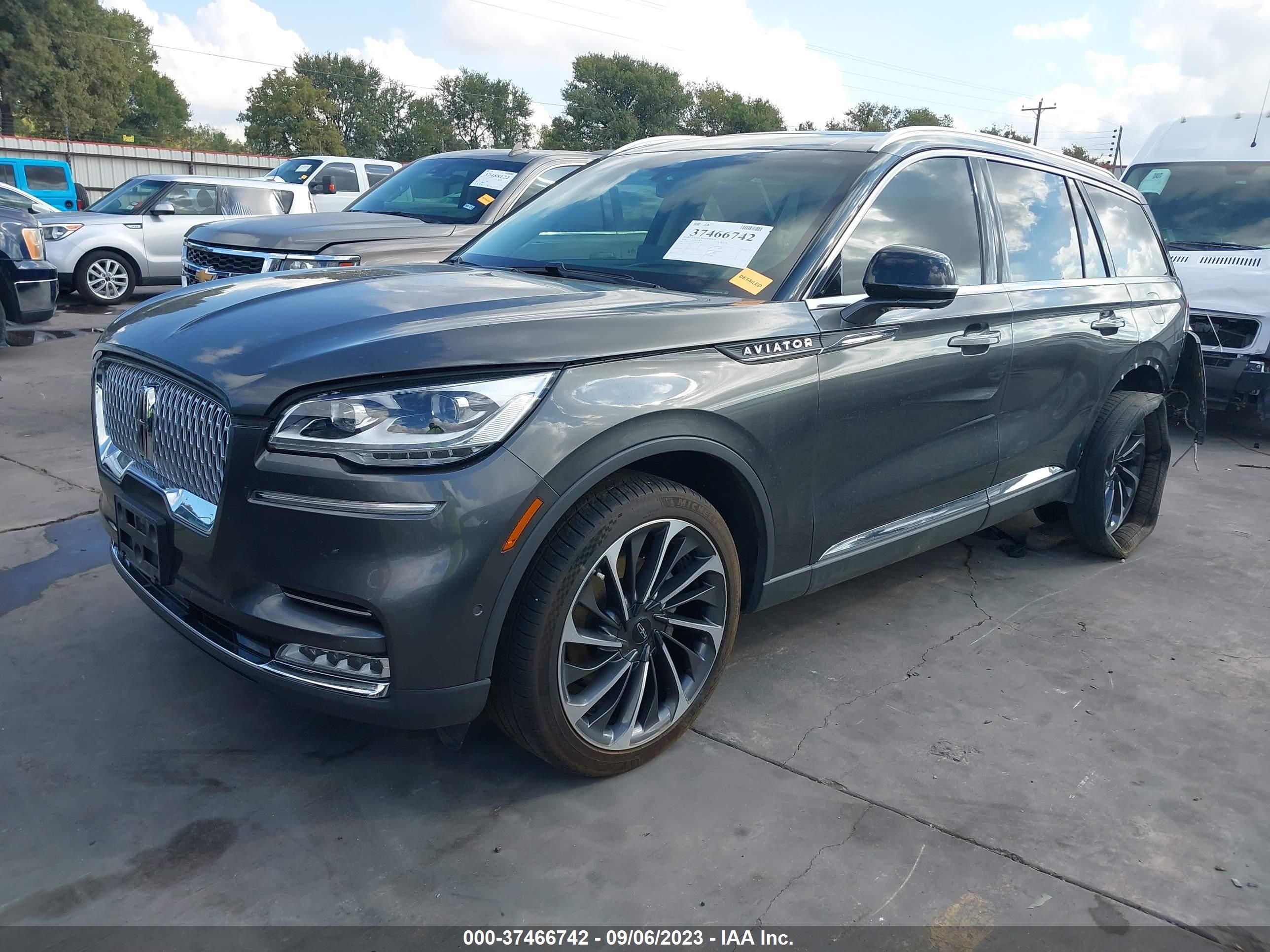 Photo 1 VIN: 5LM5J7XC6LGL17474 - LINCOLN AVIATOR 