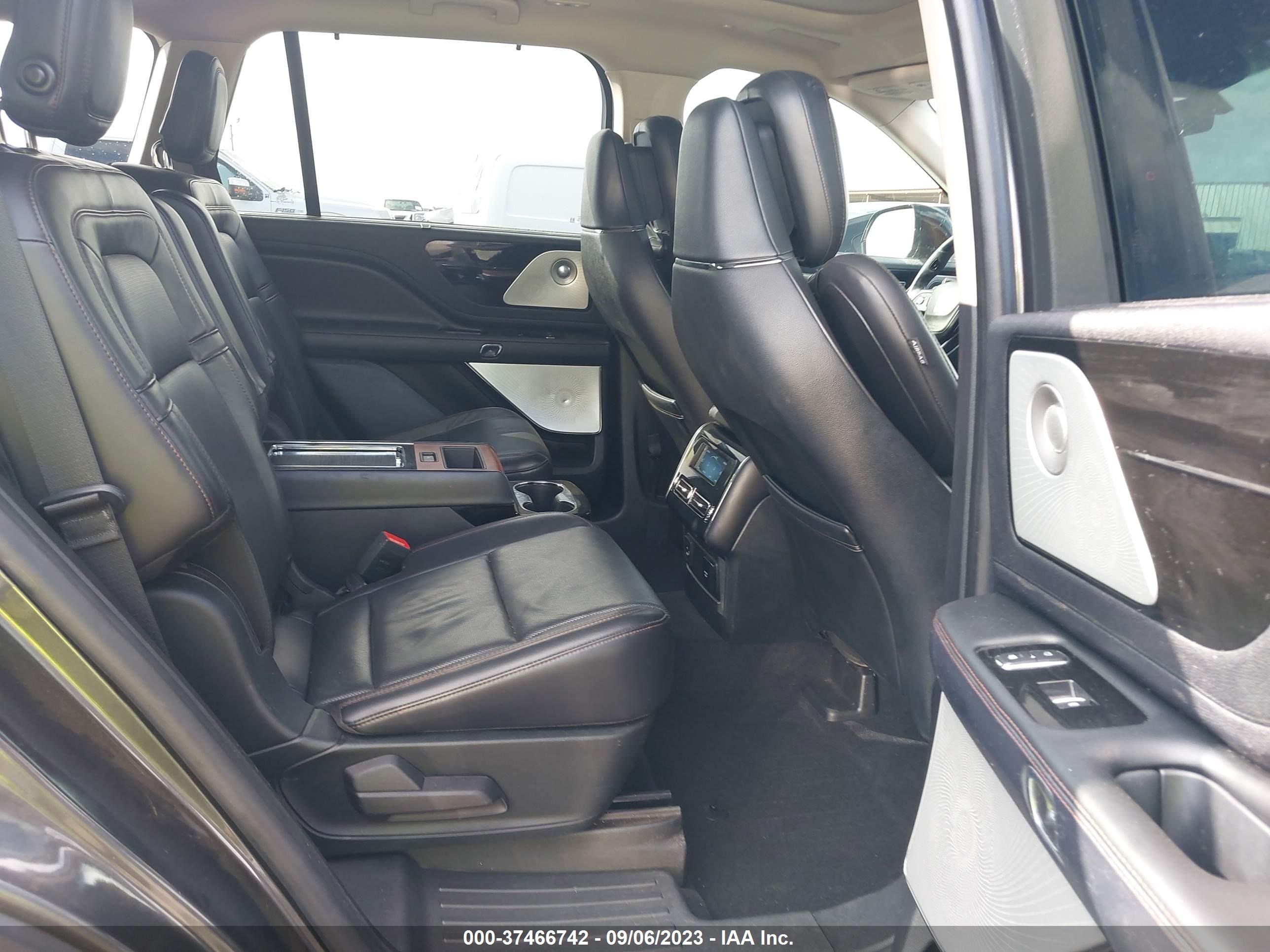 Photo 7 VIN: 5LM5J7XC6LGL17474 - LINCOLN AVIATOR 