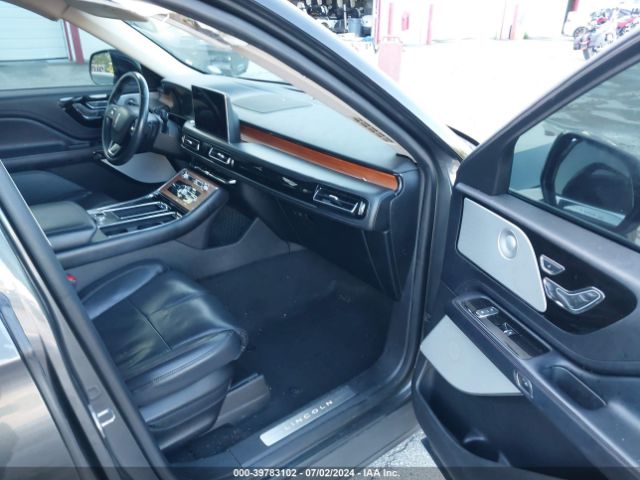 Photo 4 VIN: 5LM5J7XC8LGL03365 - LINCOLN AVIATOR 