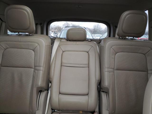 Photo 9 VIN: 5LM5J7XC8LGL20246 - LINCOLN AVIATOR RE 