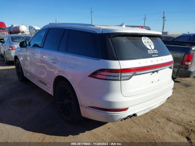 Photo 2 VIN: 5LM5J7XC8MGL04095 - LINCOLN AVIATOR 