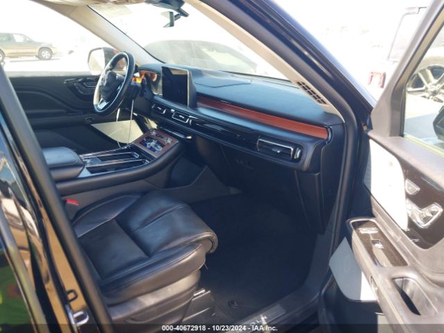 Photo 4 VIN: 5LM5J7XC8MGL05800 - LINCOLN AVIATOR 