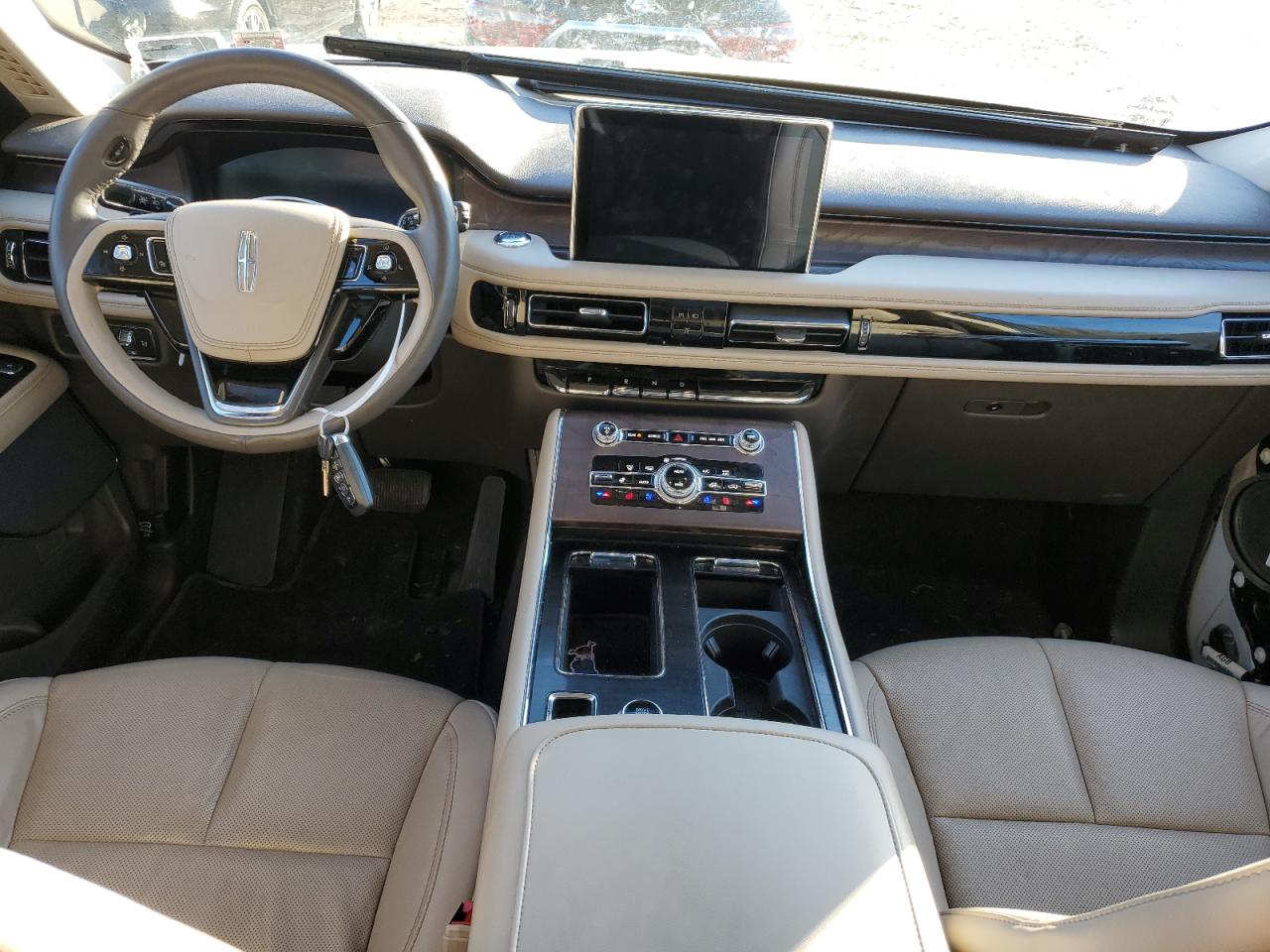 Photo 7 VIN: 5LM5J7XC8NGL18211 - LINCOLN AVIATOR 