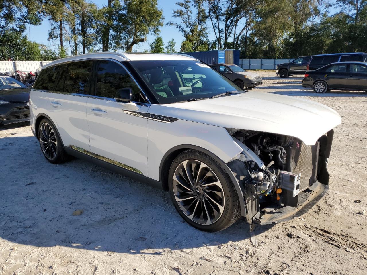 Photo 3 VIN: 5LM5J7XC9LGL05996 - LINCOLN AVIATOR 