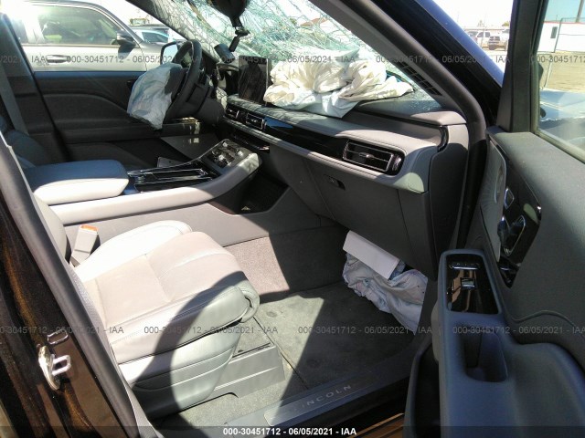 Photo 4 VIN: 5LM5J7XC9LGL09739 - LINCOLN AVIATOR 