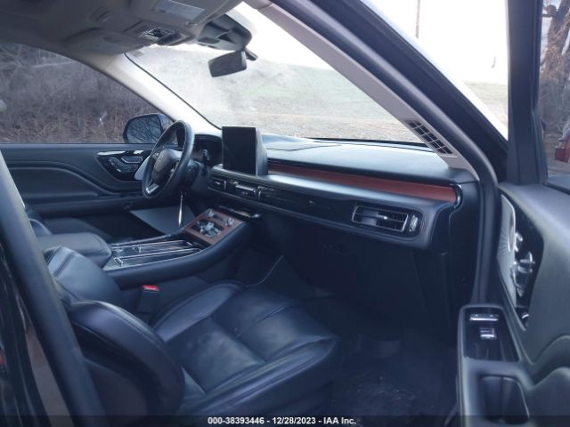 Photo 4 VIN: 5LM5J7XCXMGL07726 - LINCOLN AVIATOR 