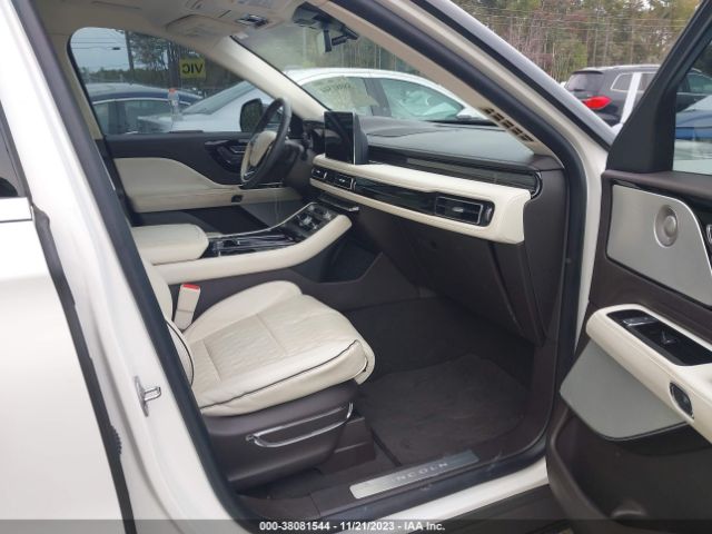 Photo 4 VIN: 5LM5J9XC0LGL15540 - LINCOLN AVIATOR 