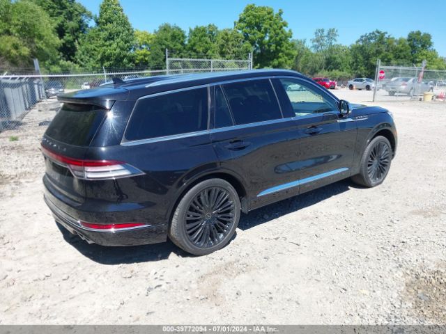 Photo 3 VIN: 5LM5J9XC2MGL00992 - LINCOLN AVIATOR 