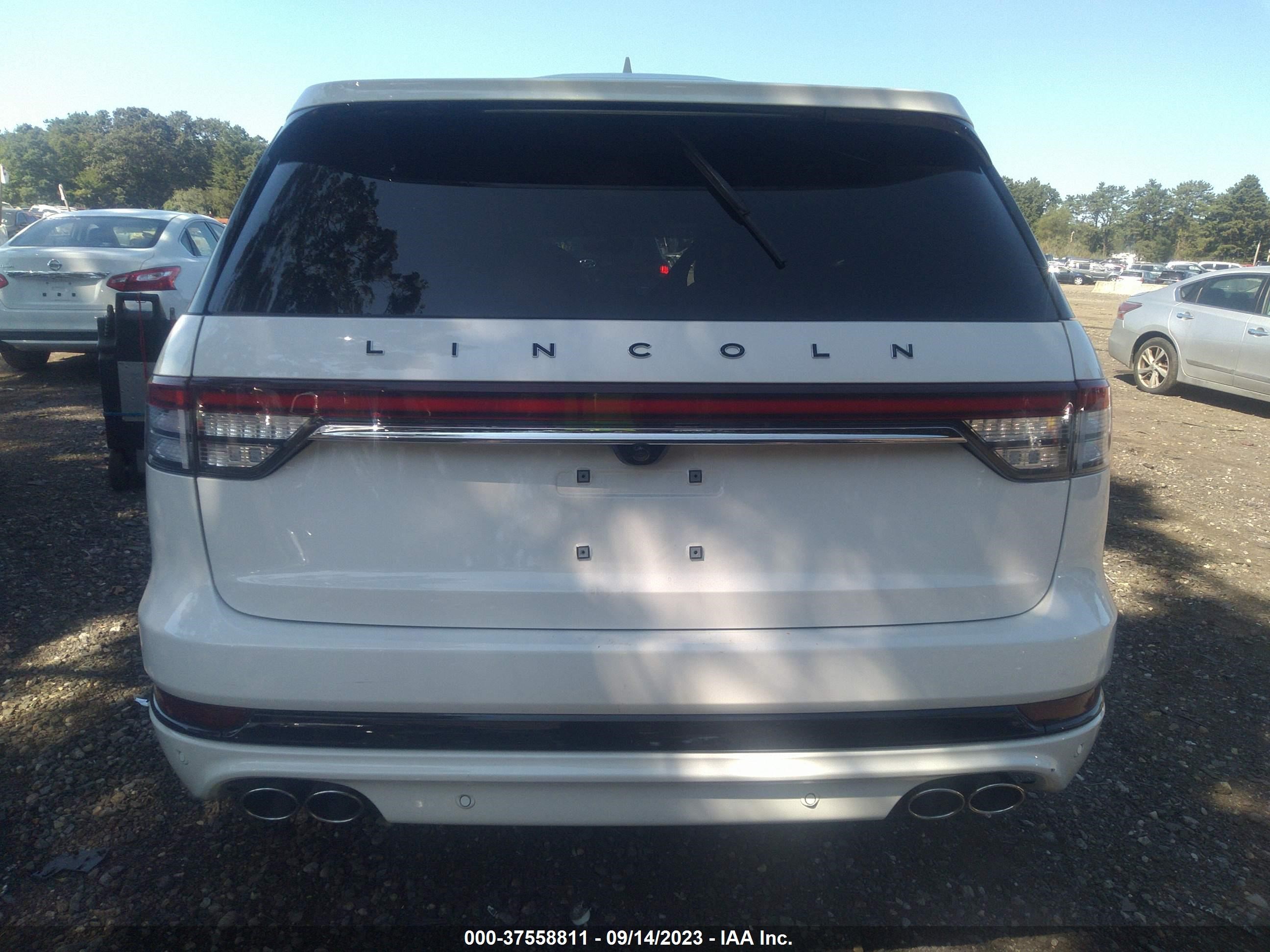 Photo 15 VIN: 5LM5J9XC4PGL08399 - LINCOLN AVIATOR 