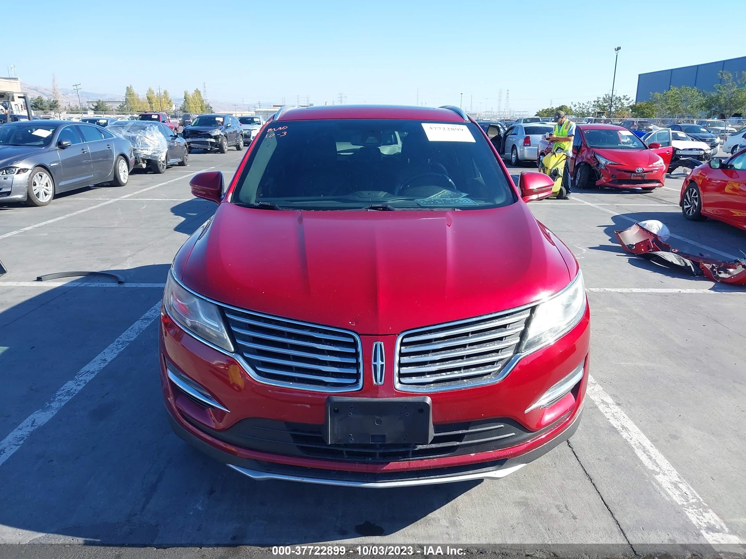 Photo 12 VIN: 5LMCJ1A90FUJ26303 - LINCOLN MKC 