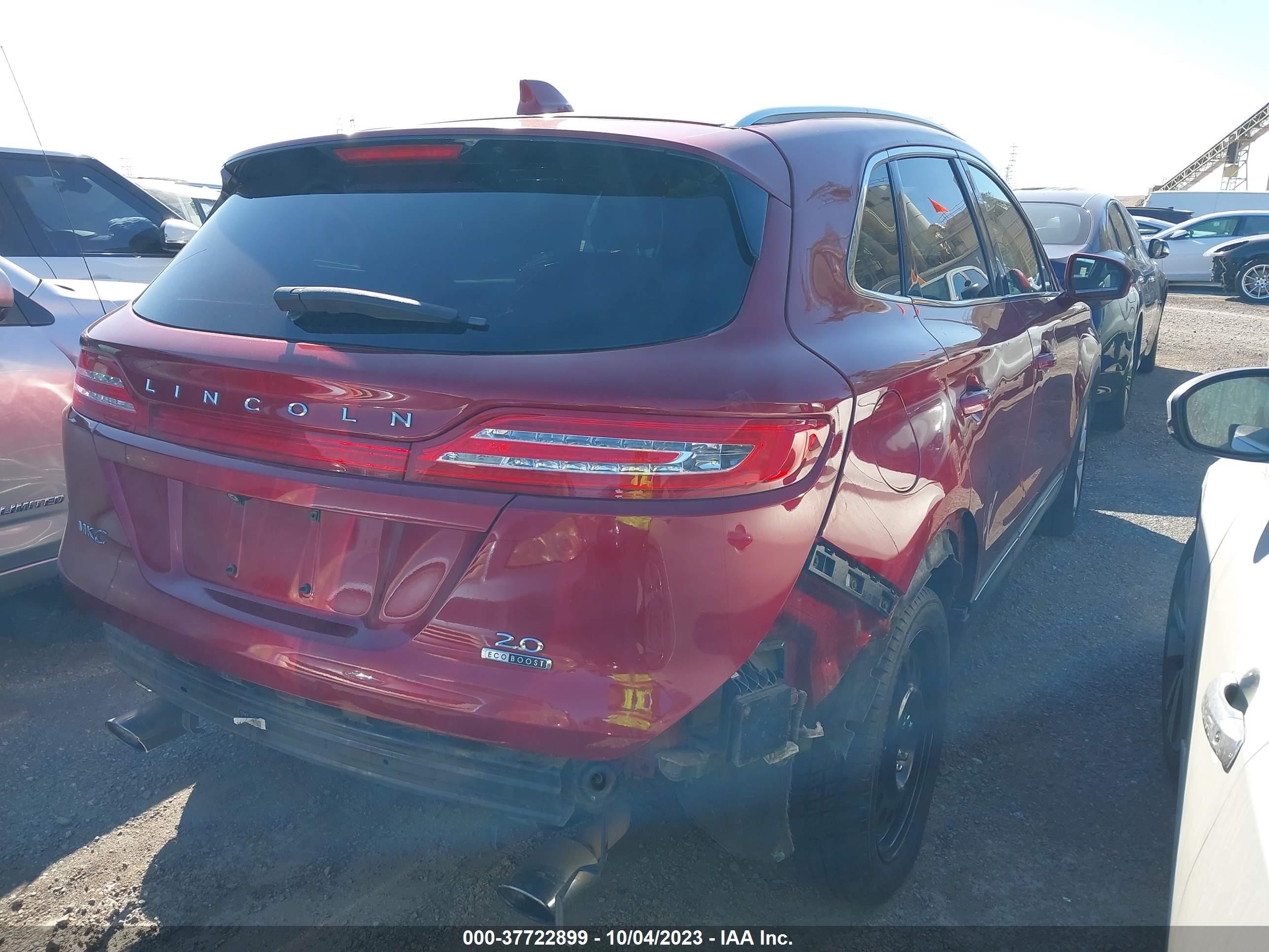 Photo 3 VIN: 5LMCJ1A90FUJ26303 - LINCOLN MKC 