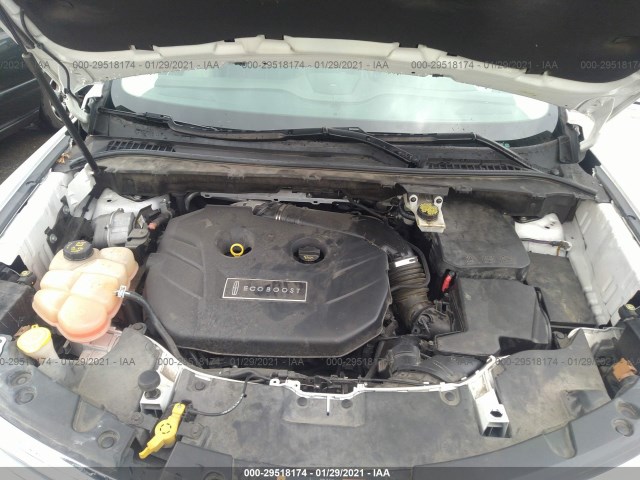 Photo 9 VIN: 5LMCJ1A90FUJ41707 - LINCOLN MKC 