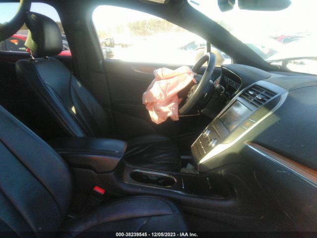 Photo 4 VIN: 5LMCJ1A91FUJ14337 - LINCOLN MKC 