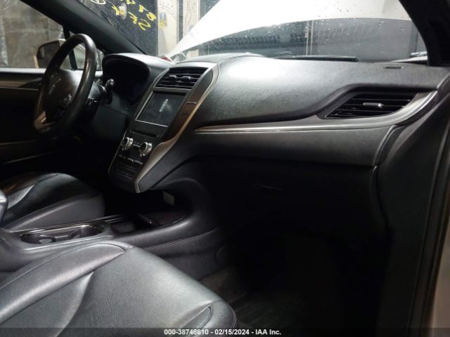 Photo 4 VIN: 5LMCJ1A93FUJ22360 - LINCOLN MKC 