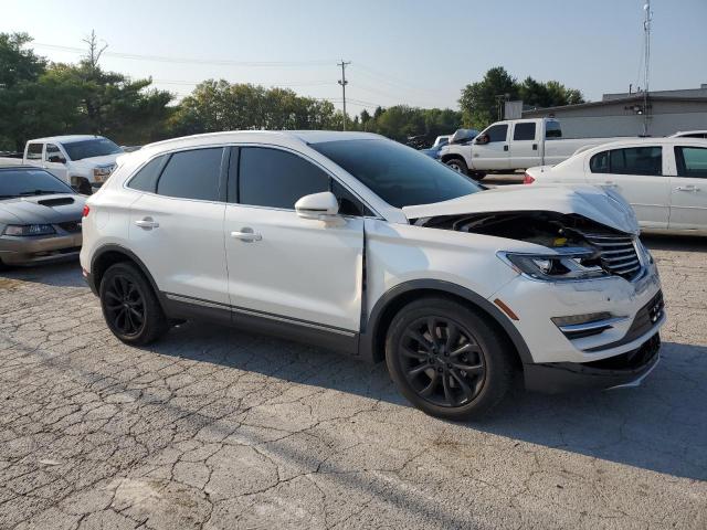 Photo 3 VIN: 5LMCJ1A93FUJ37943 - LINCOLN MKC 