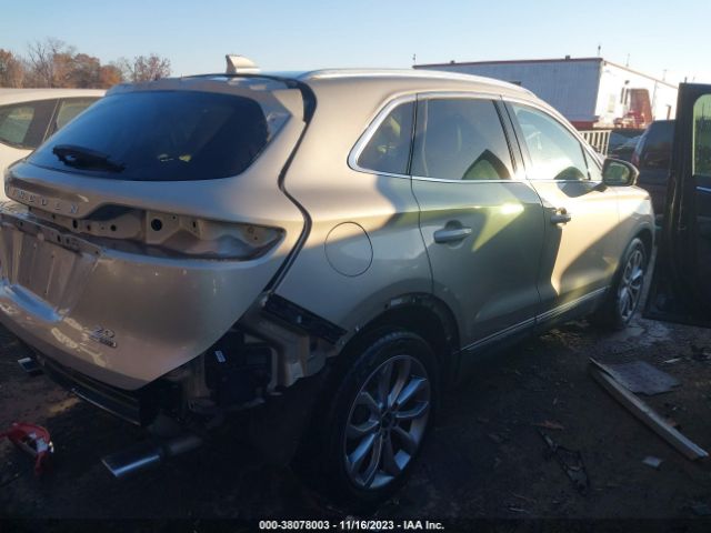 Photo 3 VIN: 5LMCJ1A96FUJ26757 - LINCOLN MKC 