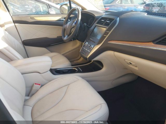 Photo 4 VIN: 5LMCJ1A96FUJ26757 - LINCOLN MKC 