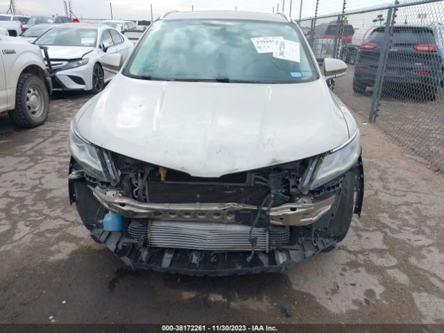 Photo 5 VIN: 5LMCJ1A96FUJ48225 - LINCOLN MKC 