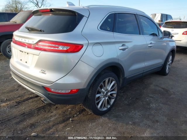 Photo 3 VIN: 5LMCJ1A97FUJ31885 - LINCOLN MKC 