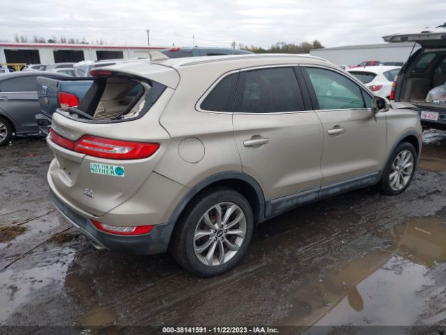 Photo 3 VIN: 5LMCJ1A99FUJ41432 - LINCOLN MKC 