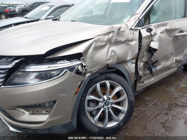 Photo 5 VIN: 5LMCJ1A99FUJ41432 - LINCOLN MKC 