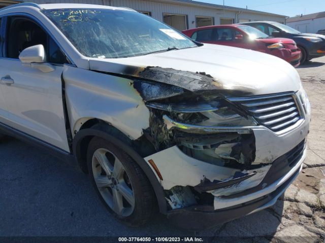 Photo 5 VIN: 5LMCJ1A9XFUJ15048 - LINCOLN MKC 