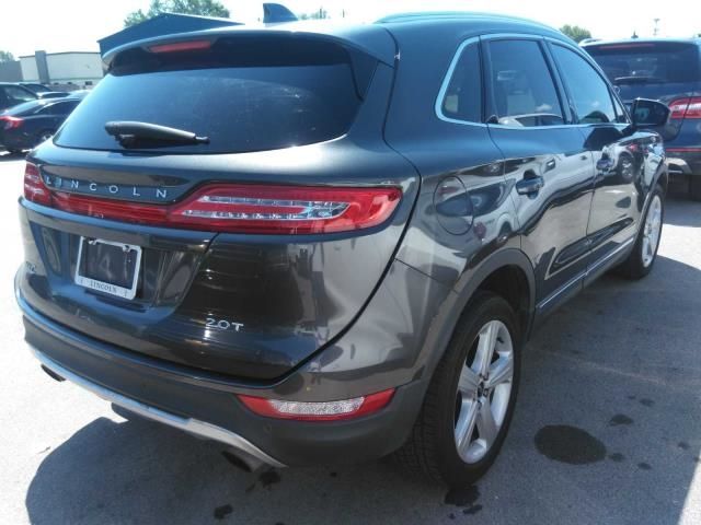 Photo 2 VIN: 5LMCJ1C90HUL21320 - LINCOLN MKC 