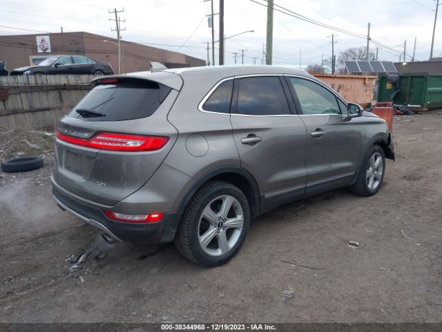 Photo 3 VIN: 5LMCJ1C91HUL12559 - LINCOLN MKC 