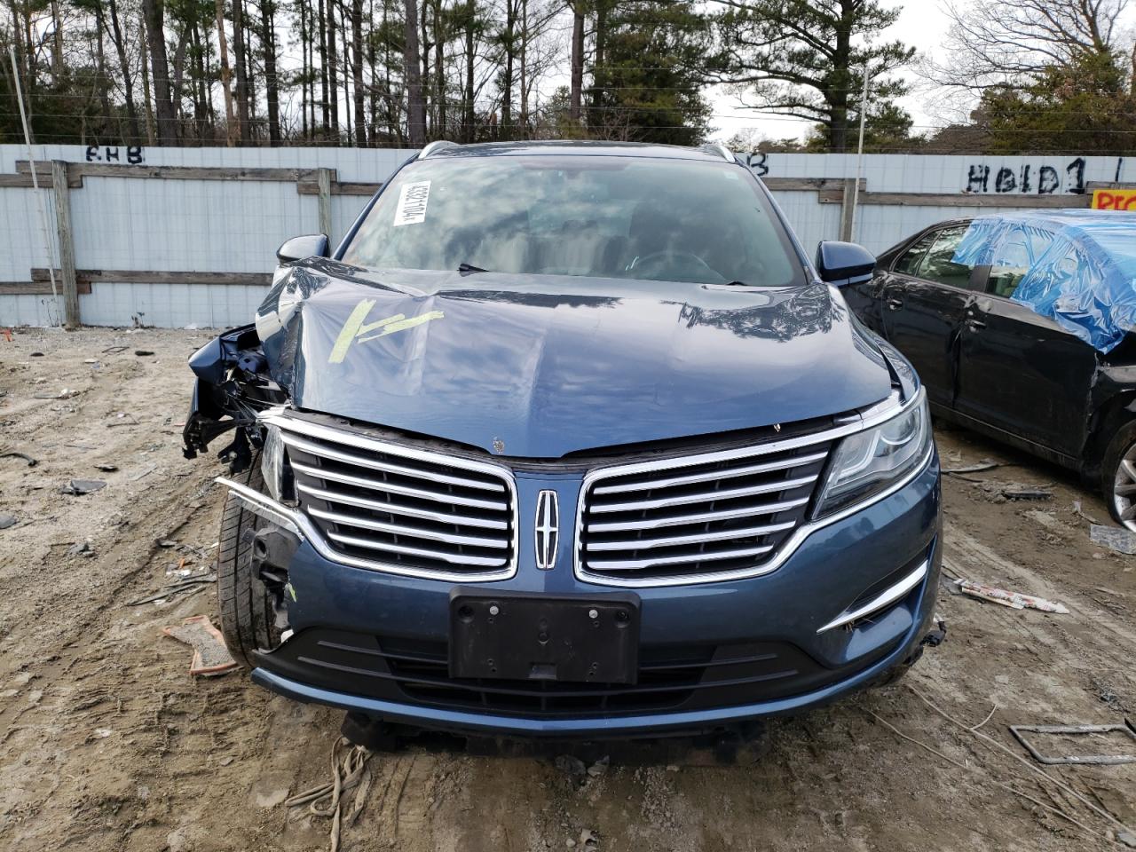 Photo 4 VIN: 5LMCJ1C93JUL32401 - LINCOLN MKC 