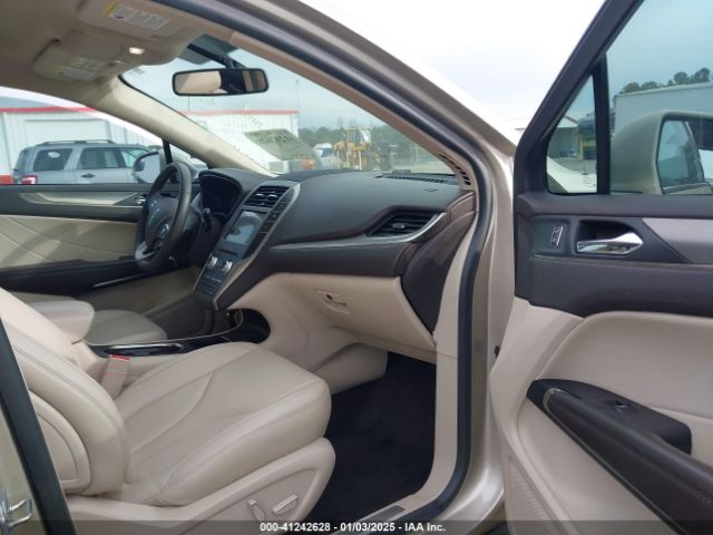 Photo 4 VIN: 5LMCJ1C94HUL40517 - LINCOLN MKC 