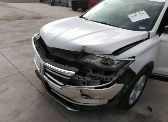 Photo 5 VIN: 5LMCJ1C95GUJ28479 - LINCOLN MKC 