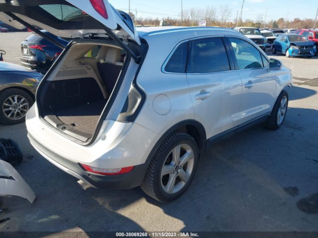 Photo 3 VIN: 5LMCJ1C96HUL61269 - LINCOLN MKC 