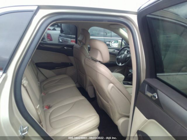 Photo 7 VIN: 5LMCJ1C97HUL20732 - LINCOLN MKC 