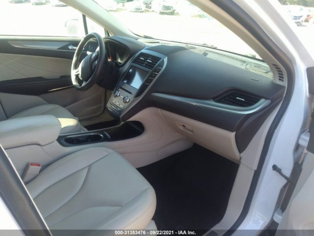 Photo 4 VIN: 5LMCJ1C97HUL62379 - LINCOLN MKC 